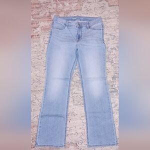 Old Navy Mid Rise WOW Bootcut lightwash Jeans 6Short
